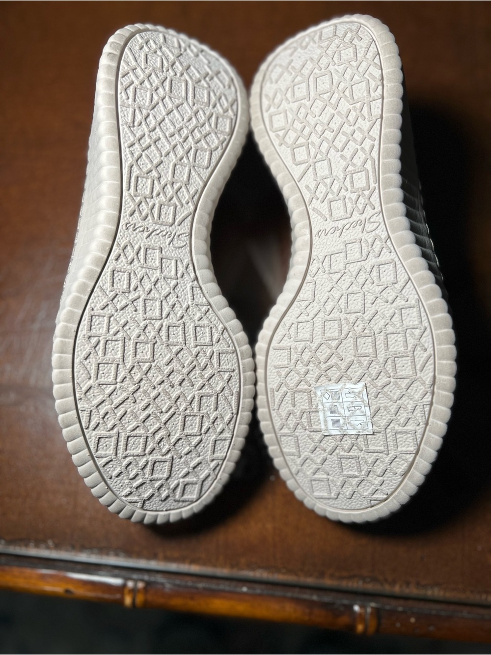 Skechers Slip-On Sneakers in Light Gray with White Sole - Picture 2 of 5